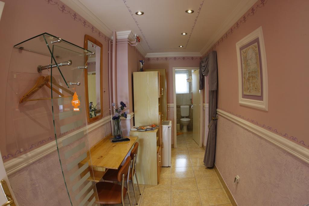 Rooms Beros Maribor Værelse billede