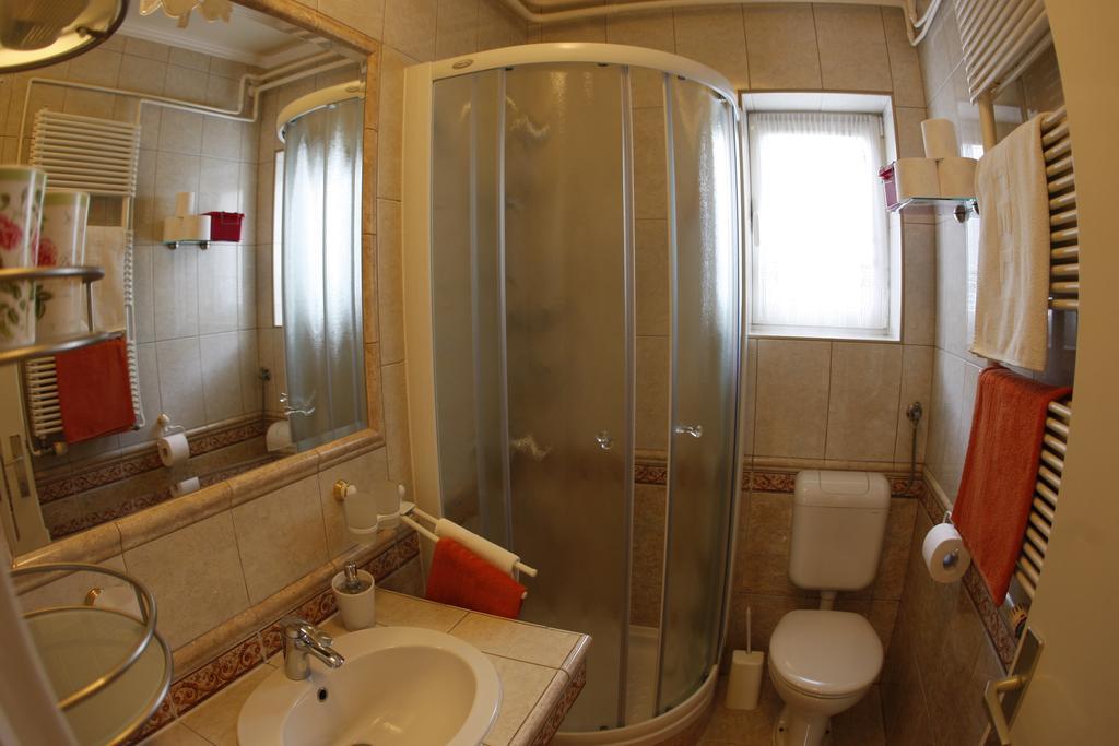 Rooms Beros Maribor Værelse billede